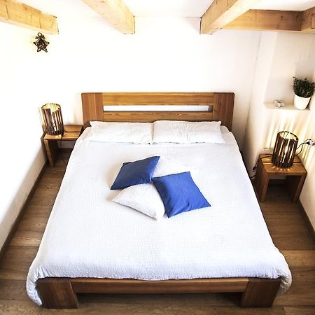 كالسرانيكا ال لاغو B&B Casa Sul Lago - Appartamenti المظهر الخارجي الصورة