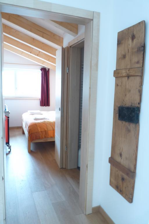 كالسرانيكا ال لاغو B&B Casa Sul Lago - Appartamenti المظهر الخارجي الصورة