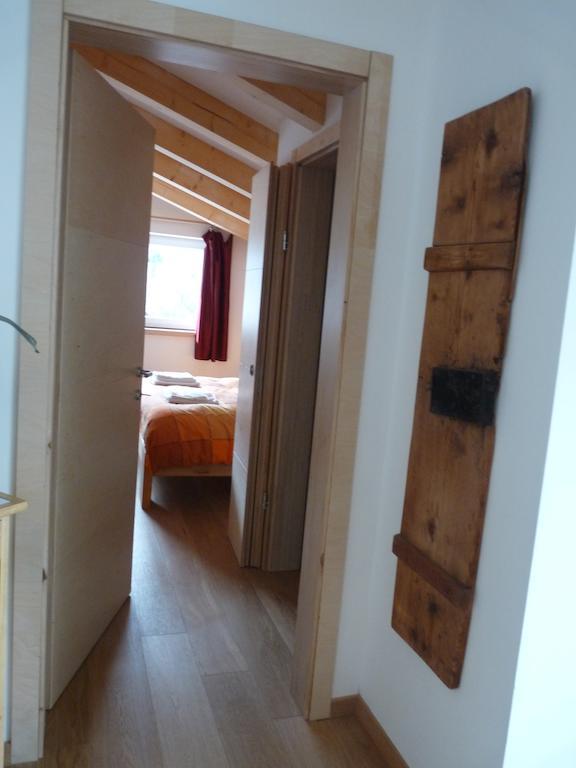 كالسرانيكا ال لاغو B&B Casa Sul Lago - Appartamenti الغرفة الصورة